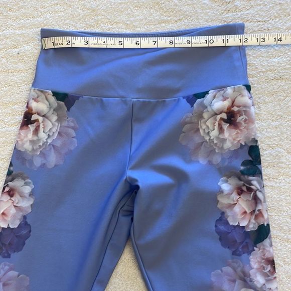 Floral Print Leggings - Size Small - Picture 3 of 8